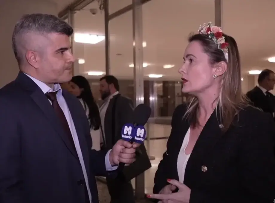 Júlia Zanatta e Guga Noblat